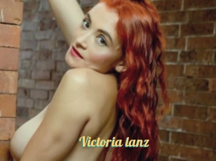 Victoria_lanz